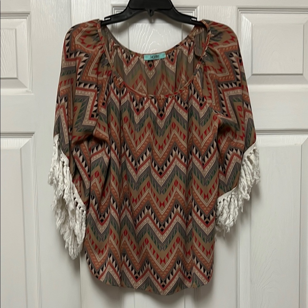 Karlie Chevron Flowing Blouse with White Tassel Sleeve Fringe Women’s Size L